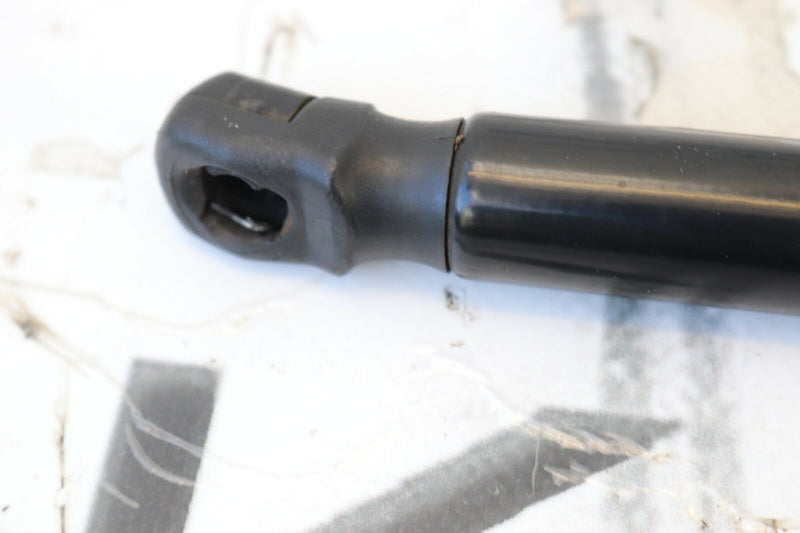 AUDI A3 (8V) 2012-2016 S-LINE 5DR BOOTLID TAILGATE GAS STRUT 8V4827552