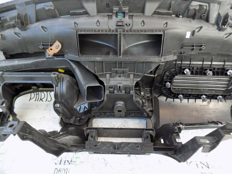 VOLVO V40 2012-2019 DASHBOARD GENUINE BLACK