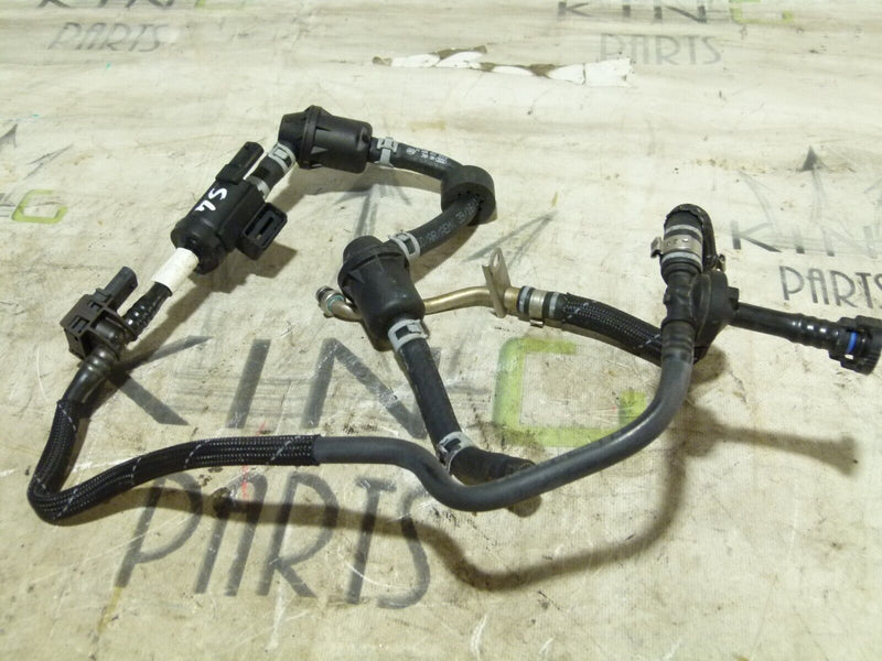 AUDI S4 A4 B9 8W 3.0 TFSI MANIFOLD PRESSURE PIPE VALVE BREATHER SENSOR 06H906052