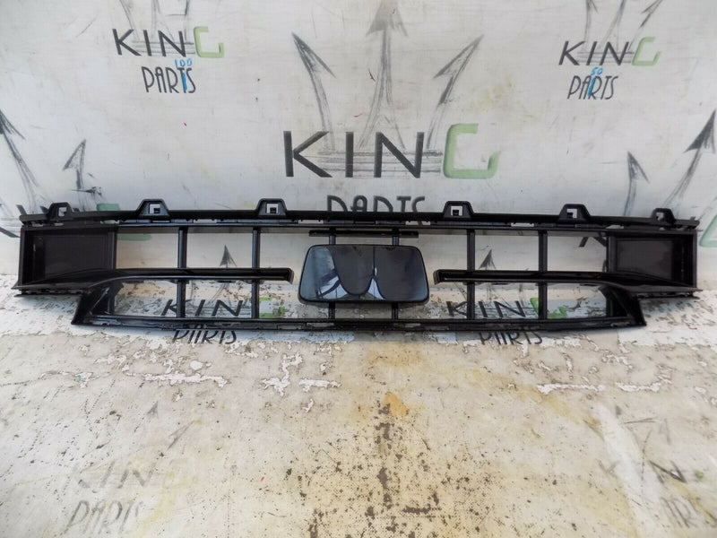 BMW 1 SERIES F40 116D 118D 118I 120DX LUXURY/SPORTLINE FRONT BUMPER CENTRE GRILL