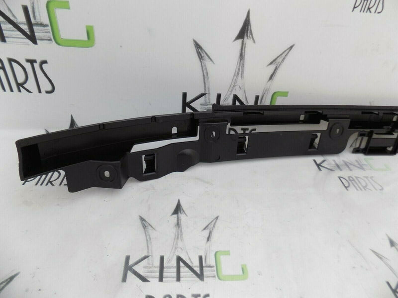 BMW Z4 E89 2009-2016 REAR BUMPER CENTRE GUIDE MOUNT BRACKET 7192042
