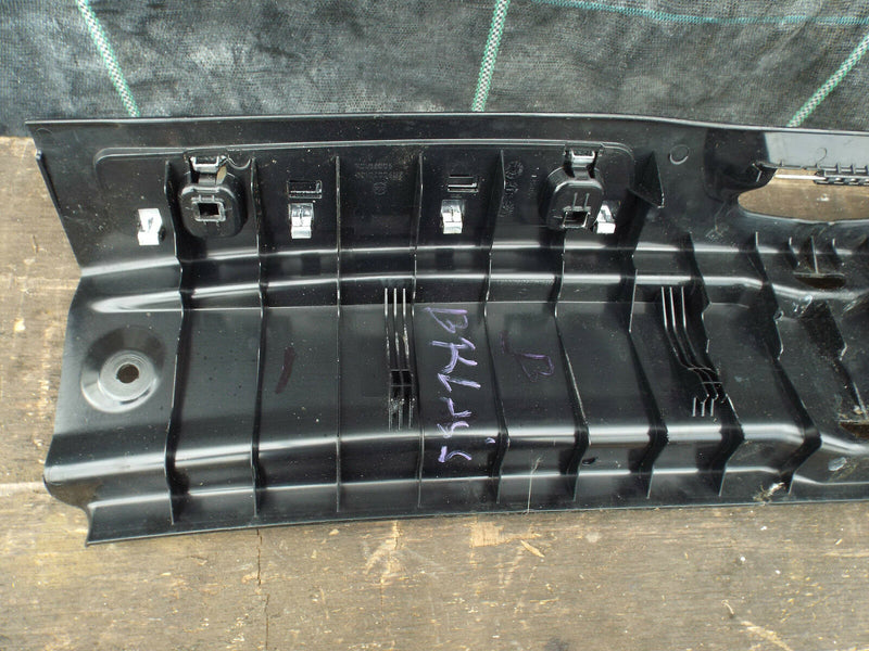 MERCEDES B CLASS 2006-2011 TRUNK BOOT SILL TRIM TAILGATE STEP A1696900141