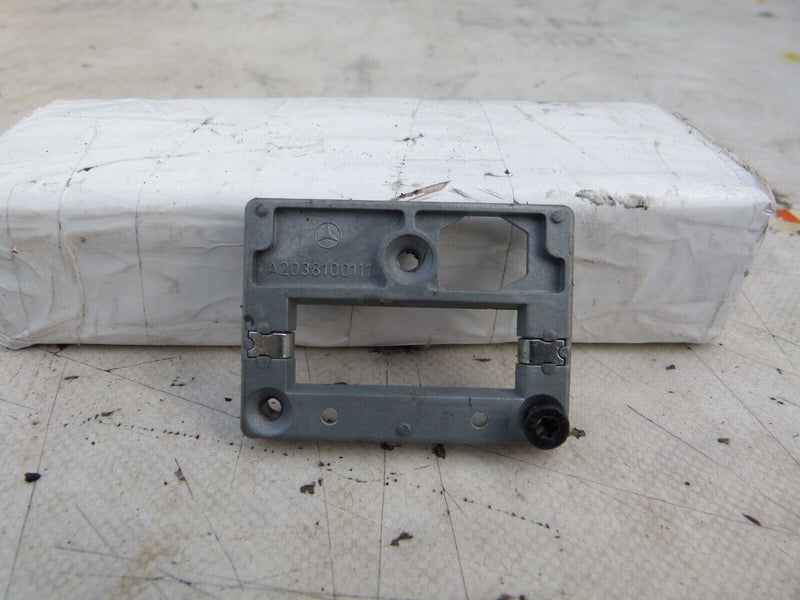 MERCEDES C W204 2007-2011 REAR VIEW MIRROR BRACKET GENUINE A2038100111