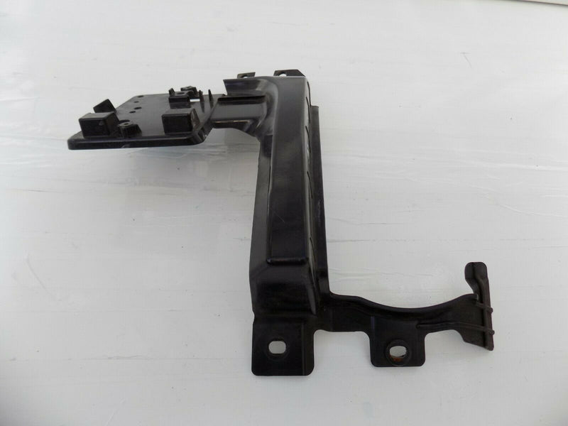 RANGE ROVER EVOQUE L538 REAR LEFT BMPER BRACKET GUIDE JJ3217E801AC /S51-16