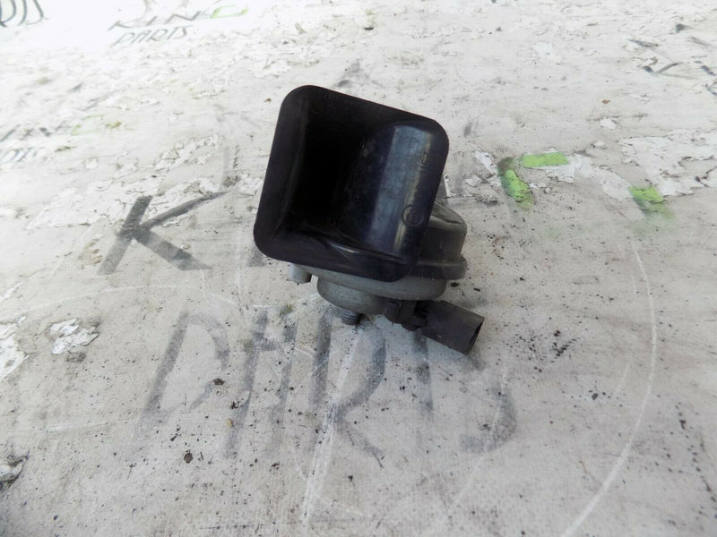BMW 5 SERIES  F11 HORN SIGNAL HIGH  GENUINE 3881157