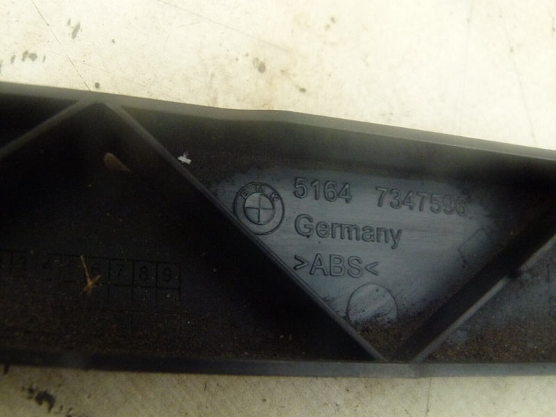 MINI COOPER F55 F56 2014-16 RADIATOR UPPER SEAL MOUNT GENUINE 7347596