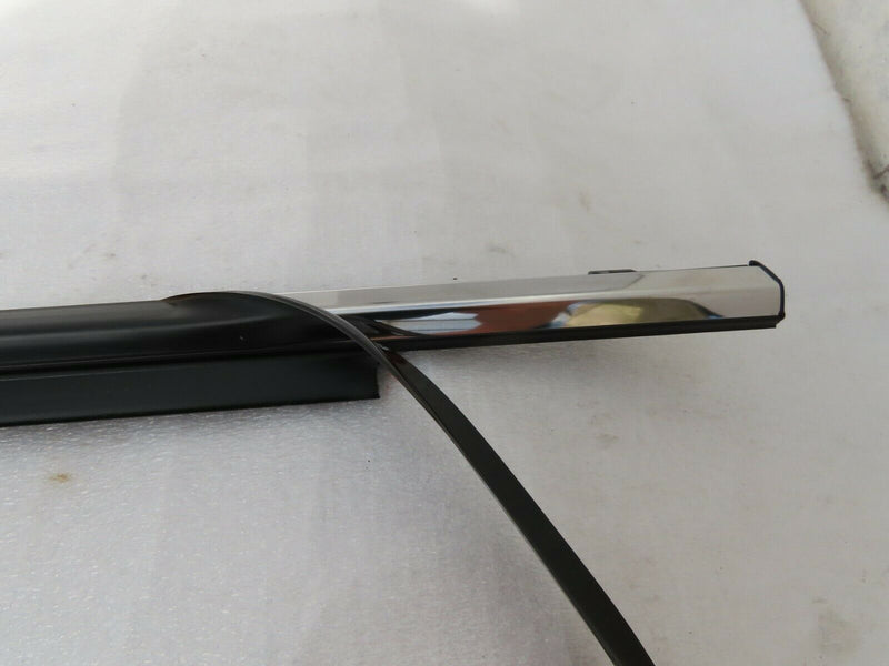 MAZDA CX-5 2017 2018 FRONT RIGHT DOOR WINDOW CHROME TRIM KB7W50640C /B07-32