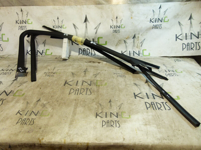 AUDI A4 S4 8W B9 2016-ON FRONT LEFT DOOR FRAME SEAL TRIM SET 8W0867609