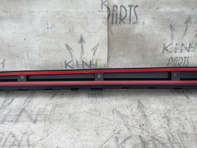 AUDI A3 8V 2013-2019 RIGHT DRIVER SIDE SKIRT TRIM BRACKET 8V4854536A