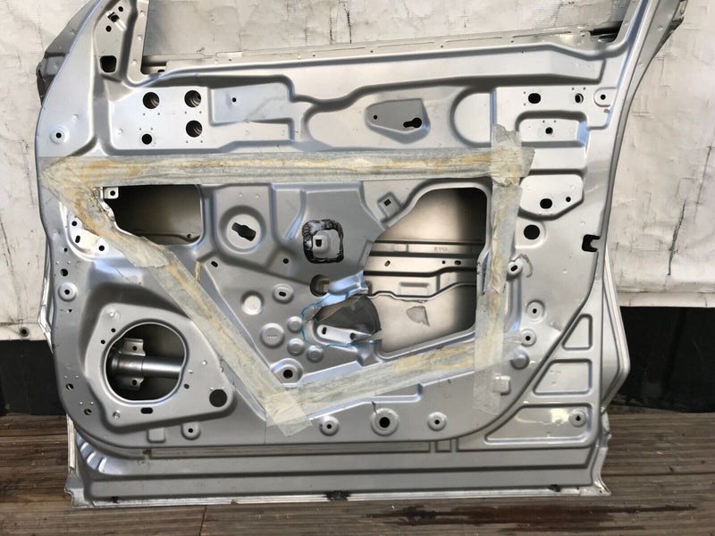 NISSAN JUKE MK2 F16 2019-ON GENUINE FRONT DOOR PANEL RIGHT DRIVER SIDE