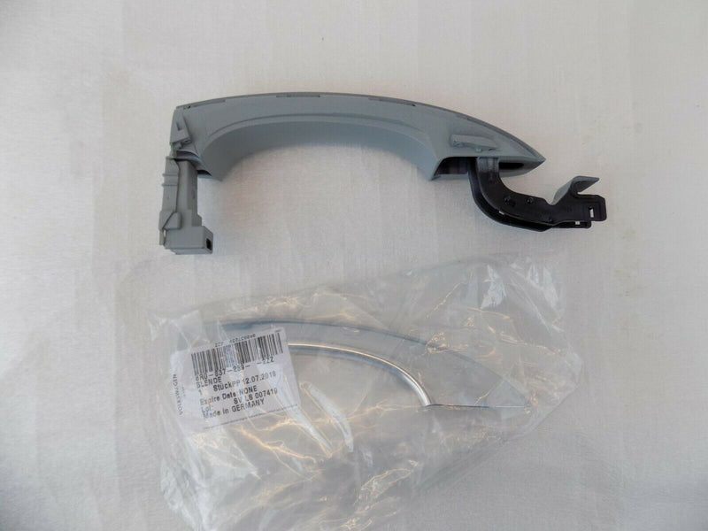 AUDI Q5 2017-ON FRONT LEFT EXTERIOR DOOR HANDLE + CHROME TRIM 8R0837207 /S16-41