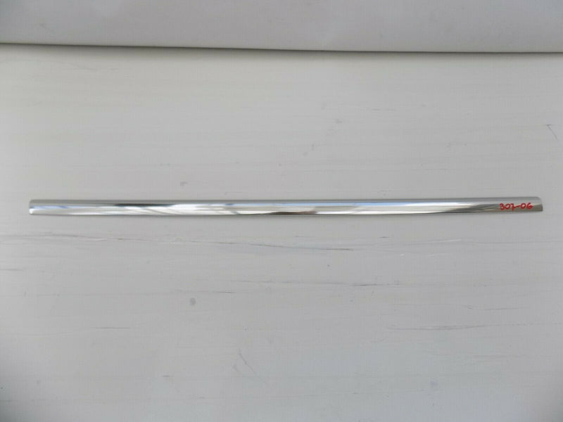 VOLVO XC70 2008-2016 V70 2008-2010 REAR LEFT WINDOW TRIM MOULDING /B07-06