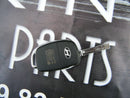HYUNDAI TUCSON 2015-2017 GENUINE 3 BUTTON REMOTE KEY 95430-D3100