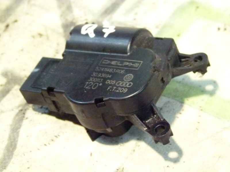 AUDI Q7 HEATER AIR VENT FLAP MOTOR ACTUATOR GENUINE 52411483R06