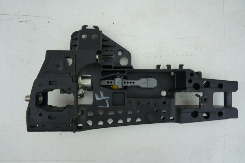 AUDI A4 (B8) 2008-2015 A1 Q5 LEFT SIDE FRONT DOOR HANDLE MOUNT BRACKET 8T0837885