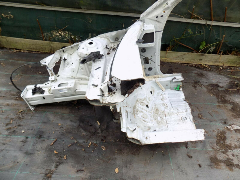 AUDI A3 8V 2014-2018 FRONT RIGHT FLITCH CUT A POST QUARTER