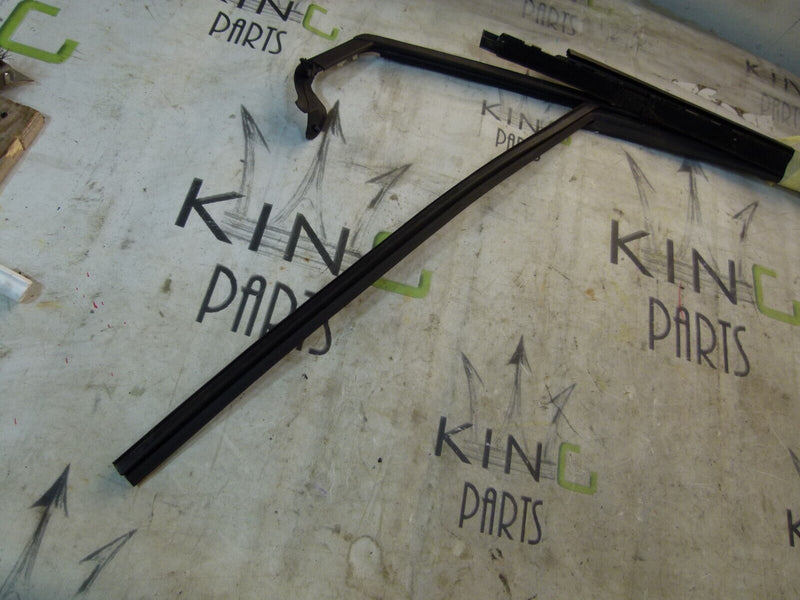 RENAULT CAPTUR 2020-ON FRONT LEFT DOOR RUBBER SEALS STRIP 803314214R