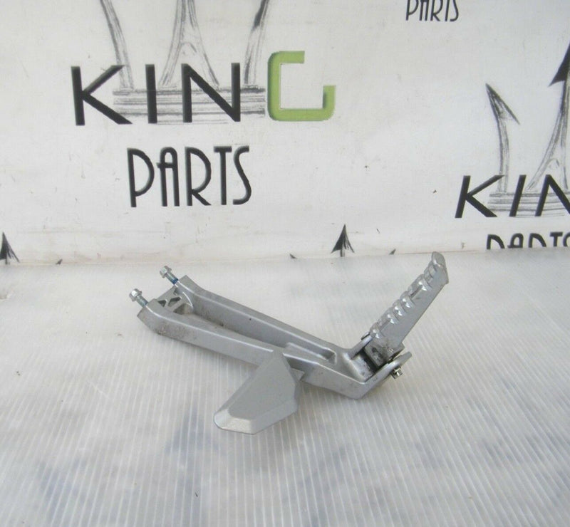 YAMAHA YZF R125 2014-2016 RIGHT REAR FOOTREST AND HANGER PEG 5D7-F742L