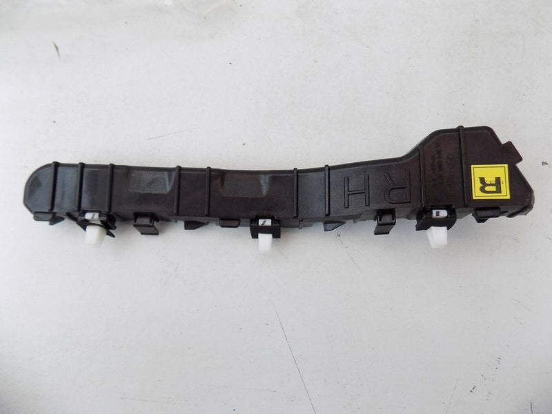 KIA PICANTO 2017-18 REAR RIGHT BUMPER BRACKET SUPPORT 86614 G6000 (S31-25)