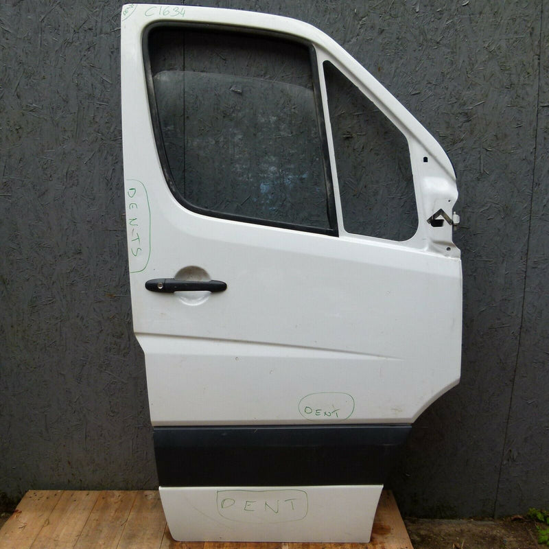 MERCEDES SPRINTER W906 06-17 FRONT DOOR PANEL RIGHT SIDE & LOCK MECHANISM