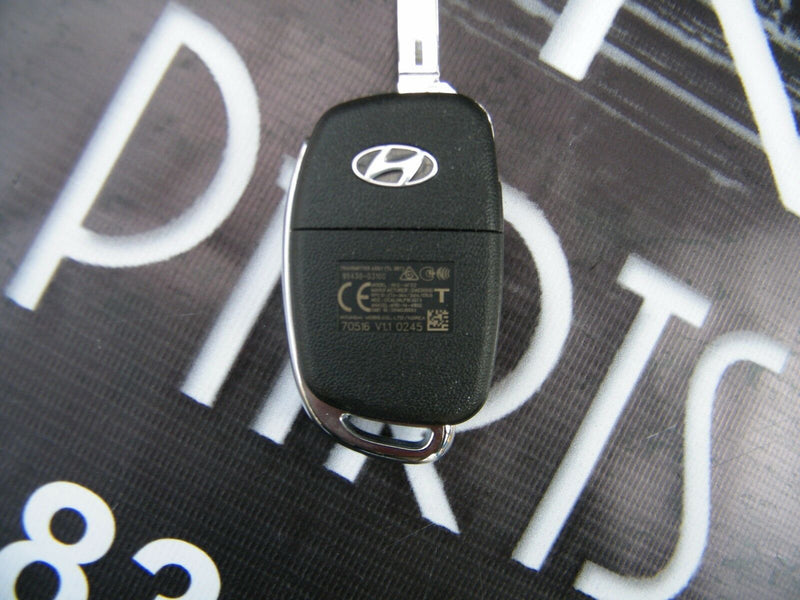 HYUNDAI TUCSON 2015-2017 GENUINE 3 BUTTON REMOTE KEY 95430-D3100