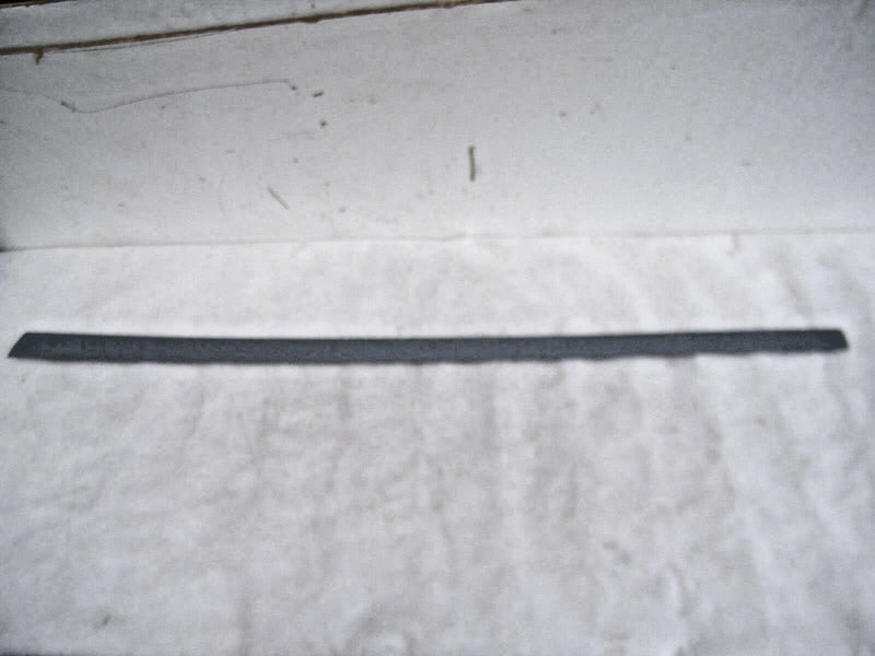 Audi A3 8P 2003-2009 front left door moulding (in primer) 8P3853953D (VW28)