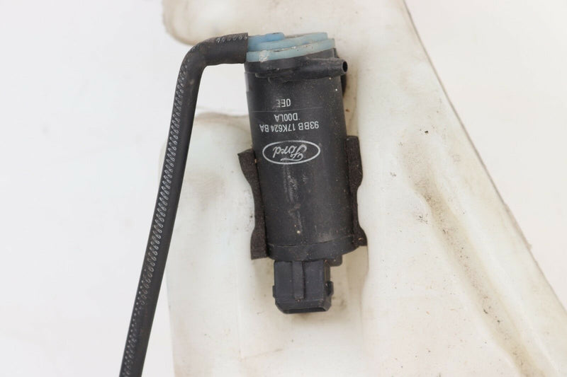 FORD FOCUS MK1 1998-2005 WINDSCREEN WASH BOTTLE AND PUMP XS41-17618-CH