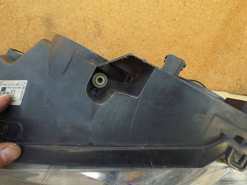 Peugeot 307 2001-2005 Genuine Headlamp Headlight Left Side N/S (199)