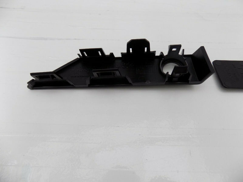 VOLVO XC90 2016-2019 FRONT BUMPER LEFT SIDE PARK ASSIST SENSOR BRACKET /S50-31