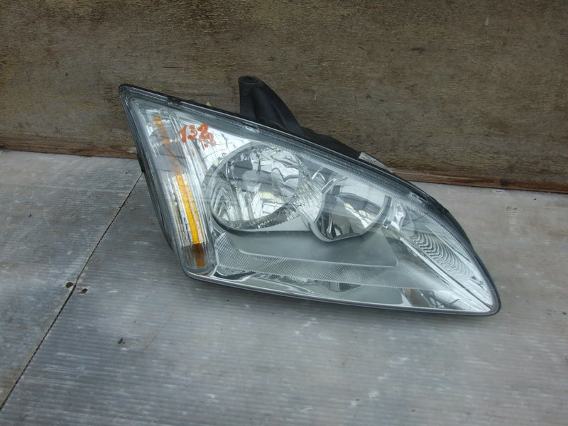 Ford Focus MK2 2004-2007 Headlamp Headlight Right Driver Side O/S (138)