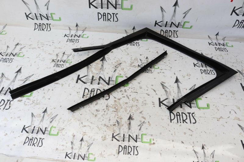 MINI ONE/ S/ COOPER F55 2014-ON 5DR FRONT LEFT WINDOW GUIDE SEAL INNER 7322515