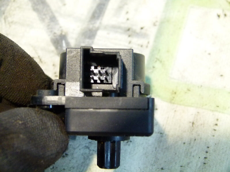 VAUXHALL ASTRA J HEATER BLOWER AIR VENT ACTUATOR GENUINE DA644001U