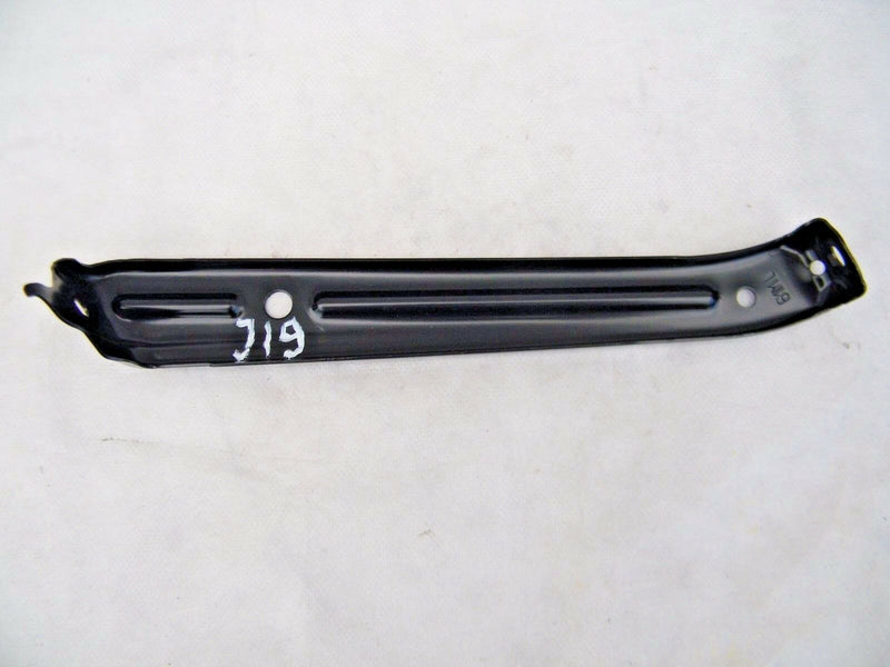 SUZUKI SX4 2014-17 STAY BRACKET SUPPORT FRONT BUMPER LH 71892-61M00-000 (J19)