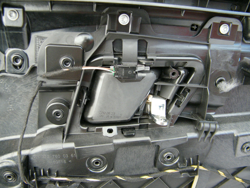 MERCEDES W212 E 220 2010-15 GENUINE REAR DOOR CARD LEFT SIDE N/S INTERIOR TRIM