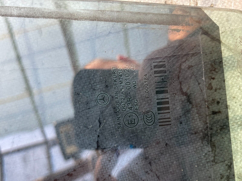 MERCEDES E CLASS W212 2010-16 REAR DOOR LEFT PASSENGER SIDE WINDOW GLASS GENUINE