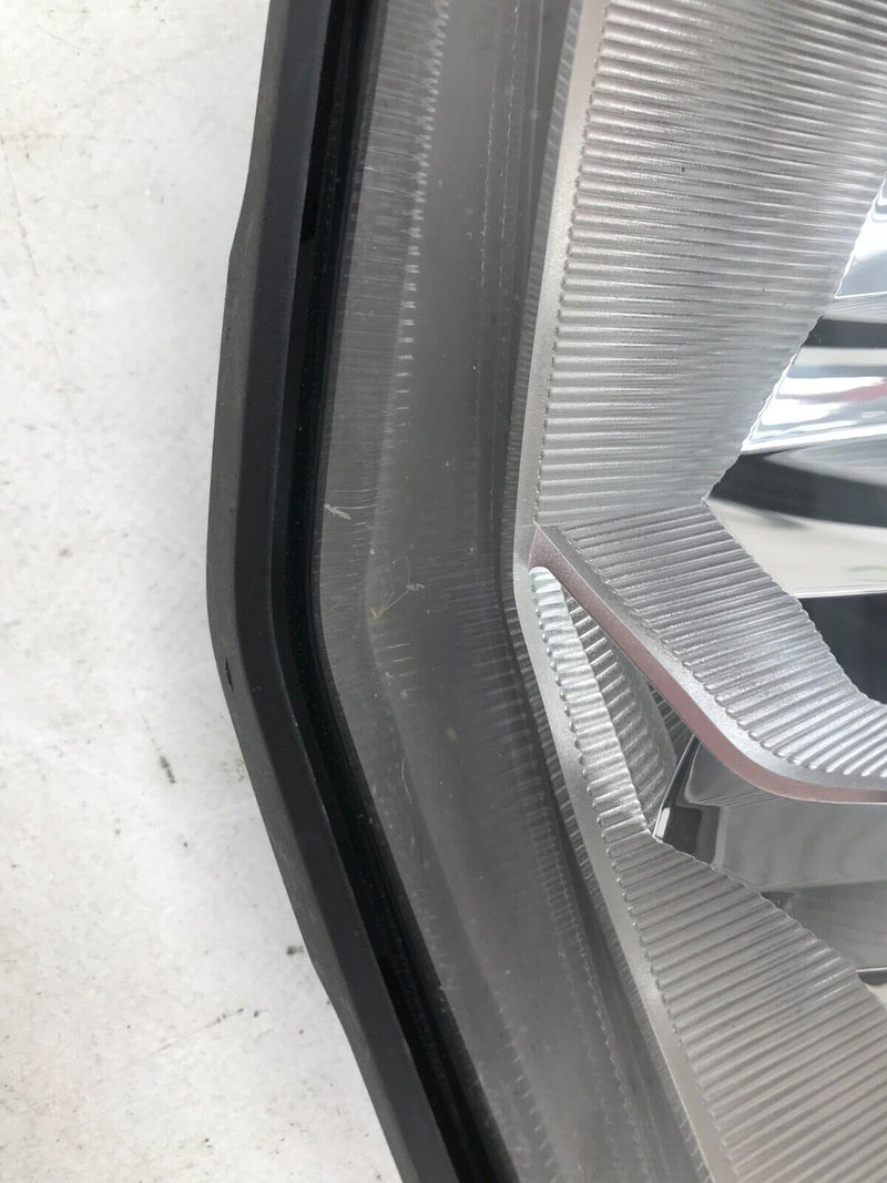 BMW F750GS / F850GS K81 K82 HEADLIGHT HALOGEN HEADLAMP LIGHT 8557230