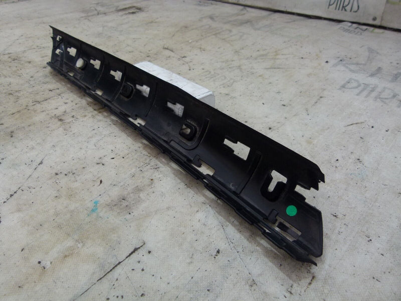 MINI COUNTRYMAN F60 2017-20 RIGHT A-PILLAR TRIM BRACKET GENUINE 7390102