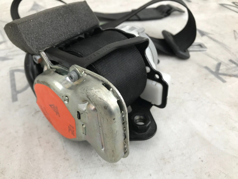 AUDI A1 8X 2010-2018 FRONT SEAT BELT RIGHT DRIVER SIDE SEATBELT O/S 8X3857706E