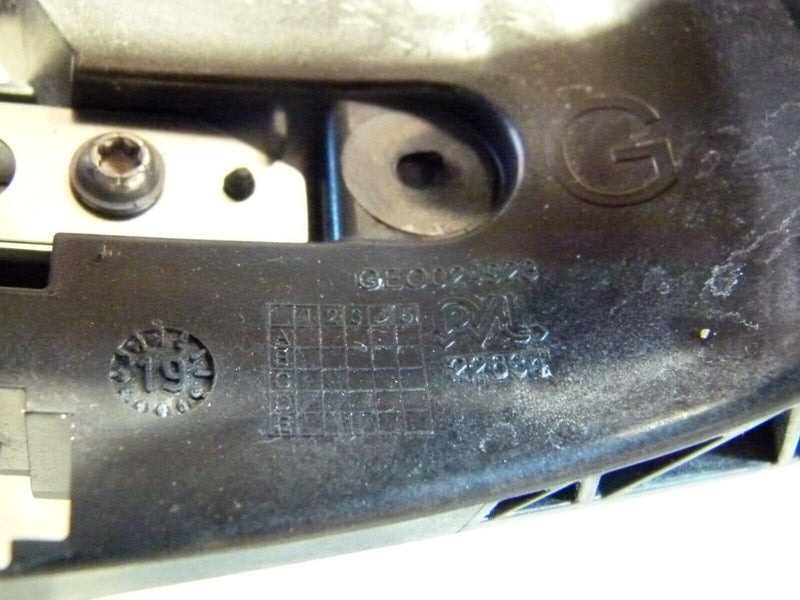 PEUGEOT 308 SW ESTATE 2017-21 REAR LEFT EXTERIOR DOOR HANDLE 9802977380