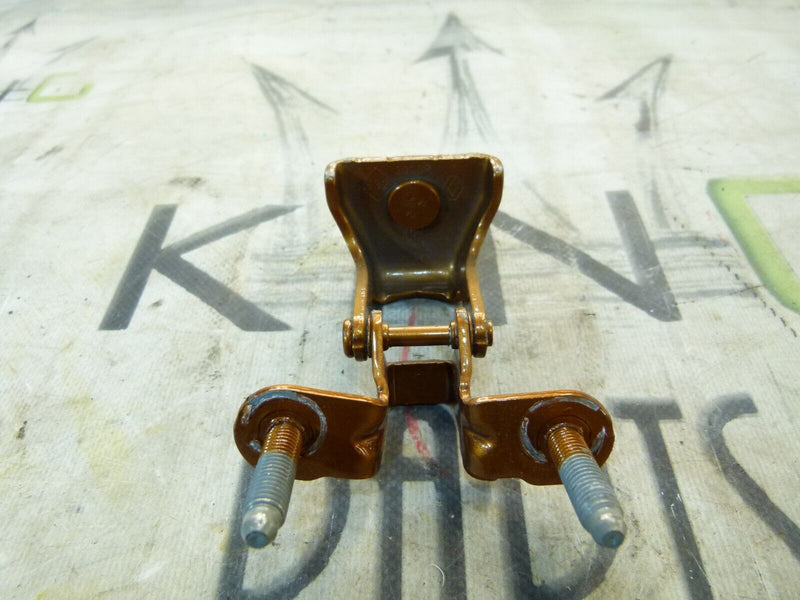 RENAULT CAPTUR 2020-ON MOUNTING BRACKET HOLDER LEFT OR RIGHT