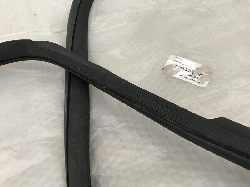 MERCEDES GLC X253 2016-21 REAR DOOR RIGHT SIDE RUBBER SEAL GENUINE A2536970251