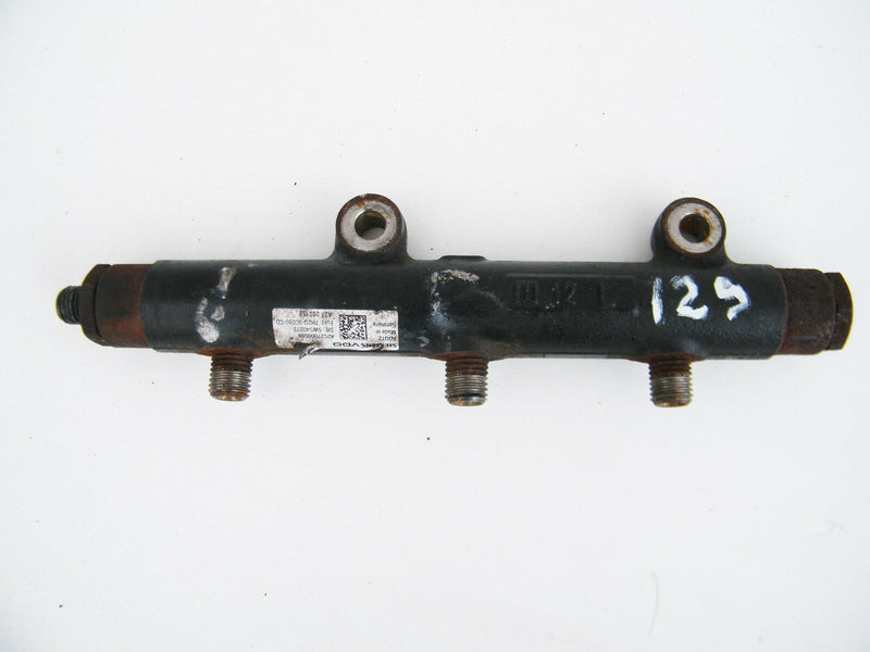 RANGE ROVER DISCOVERY SPORT L320 TDV6 GENUINE FUEL INJECTOR RAIL DIESEL 2.7