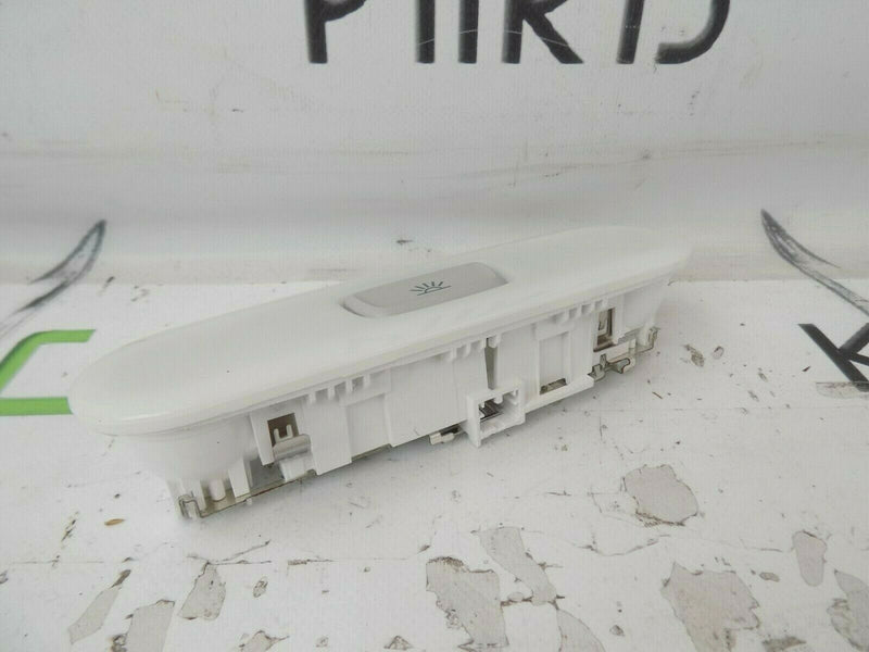 AUDI A4 (B8) 2008-2015 INTERIOR ROOF HEADLINING REAR READING LIGHT 8T0947111 *N2
