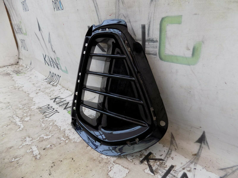 HYUNDAI i30 2019-ON FRONT RIGHT BLANKING BUMPER FOG LIGHT COVER 86564G4000 GLOSS