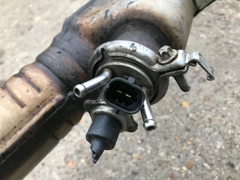 MERCEDES C W205 DIESEL SALOON *EXHAUST CATALYTIC CONVERTER GENUINE & NOX SENSOR