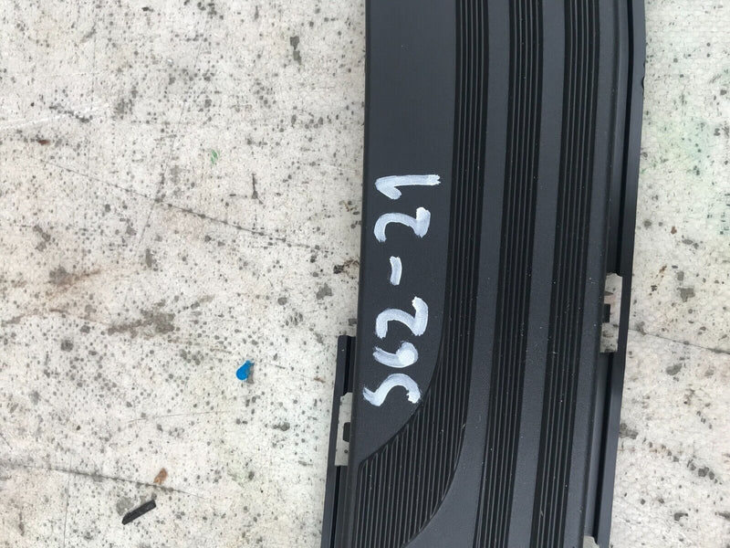 MB SPRINTER 2018 907 910 VS30 FRONT BUMPER STEP PLATE A9078850500