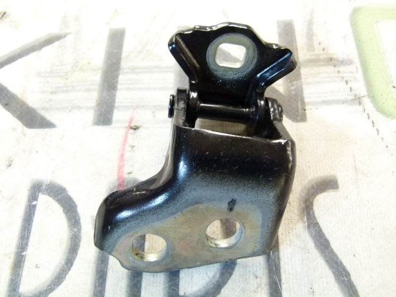 RENAULT CAPTUR 2020-ON RIGHT SIDE HOLDING BRACKET 0838R-RH