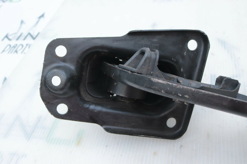 VW GOLF VI MK6 2008-2012 REAR RIGHT AXLE TRAILING ARM & BUSH 3C0505226H *3