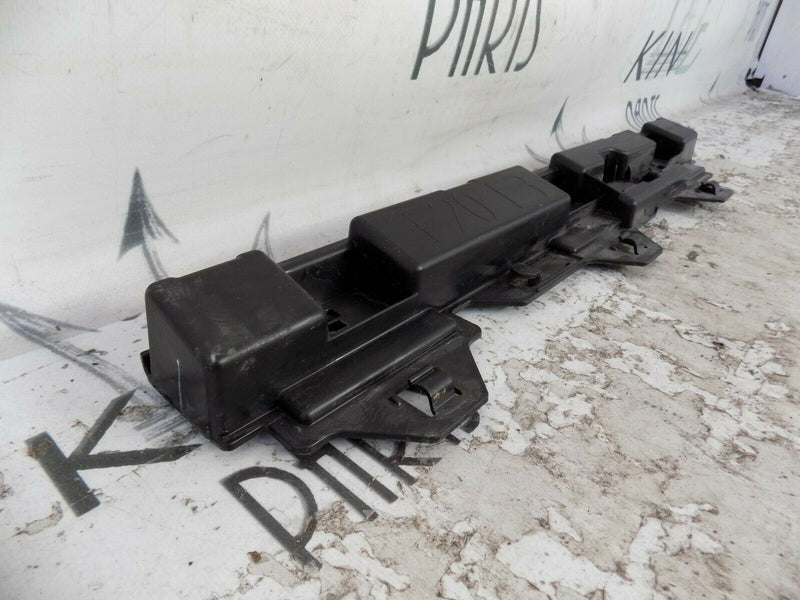 BMW 1 F20 M140I 2017 RHD FRONT LEFT SIDE SKIRT MOUNTING BRACKET 7240915 10845362