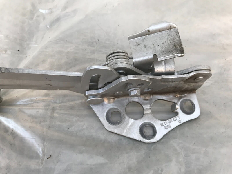 MERCEDES GLC X253 2016-2023 RIGHT DRIVER SIDE HINGE BONNET GENUINE A2538800228